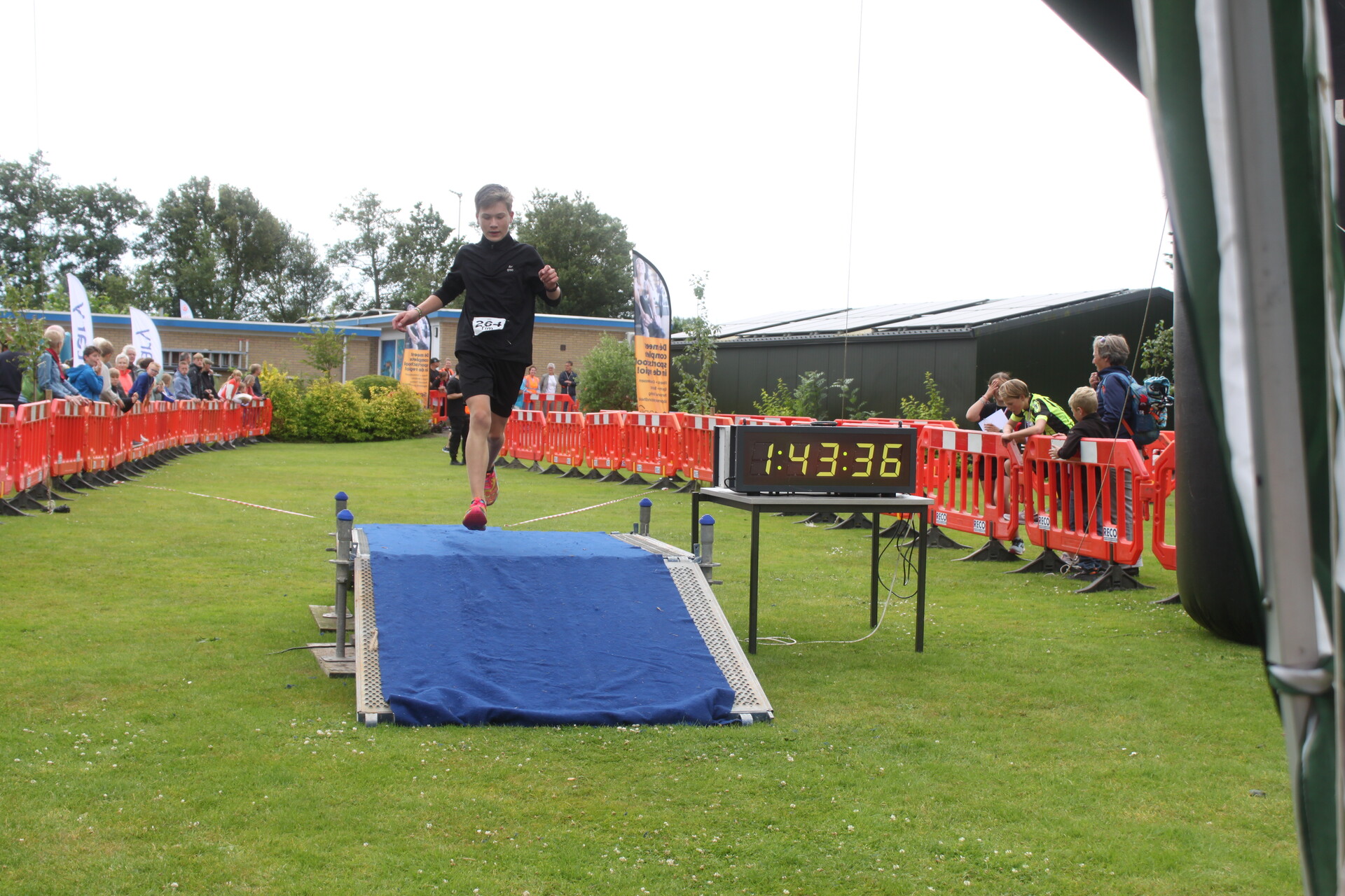 Finish foto van Tim Jonkers